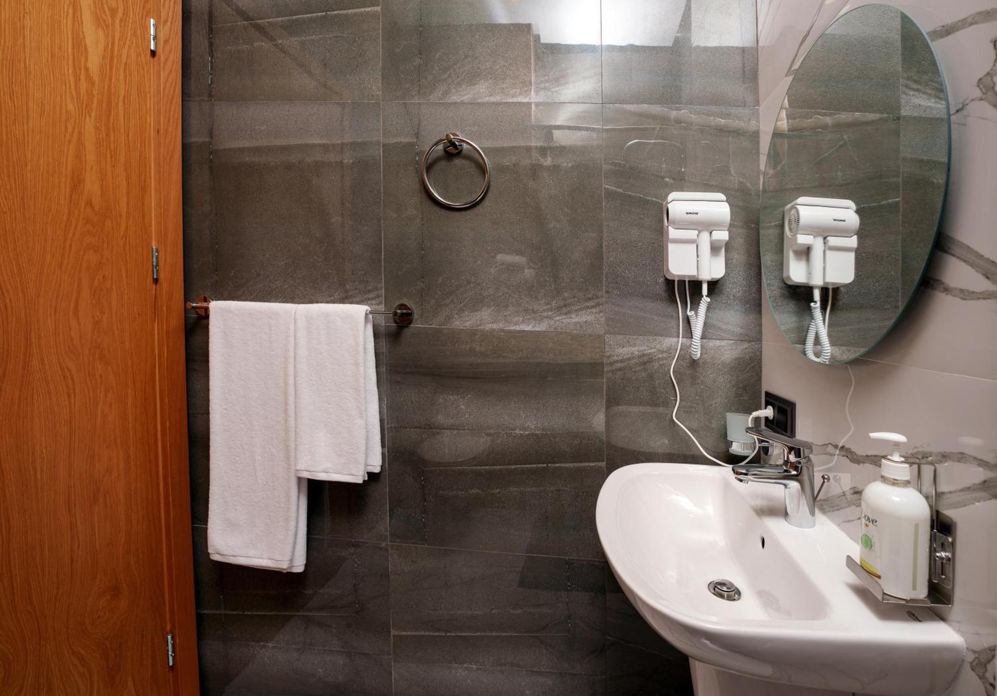 יירבאן Revive Boutique Hotel מראה חיצוני תמונה