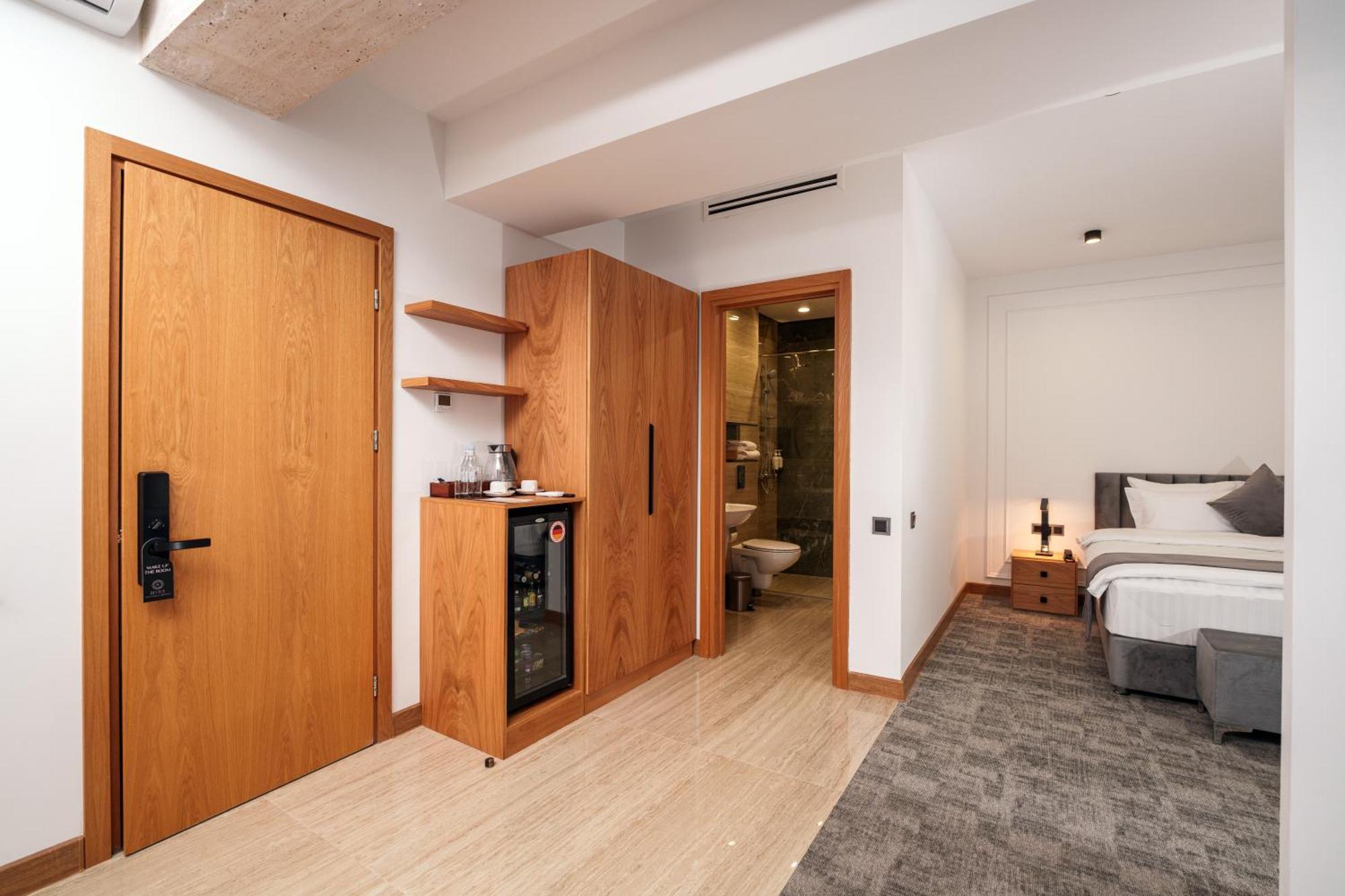יירבאן Revive Boutique Hotel חדר תמונה